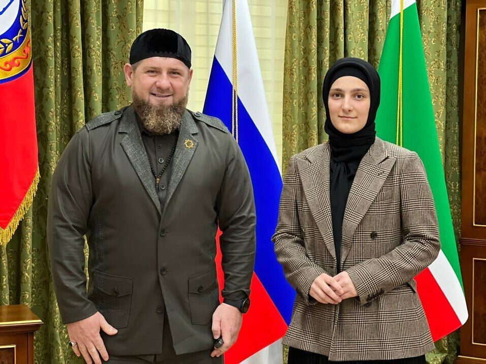 Kadyrov's six daughters: who is the favorite and why the whole family is afraid of the youngest, Eset