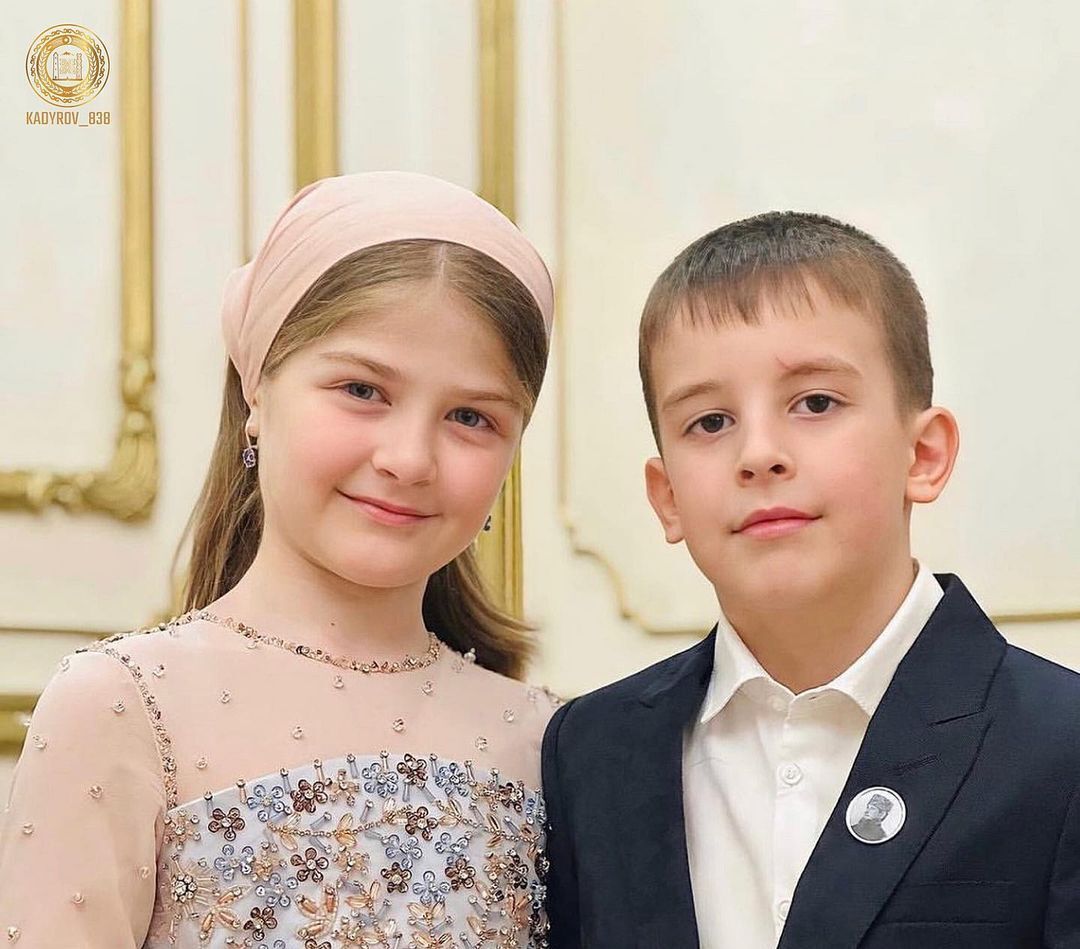 Kadyrov's six daughters: who is the favorite and why the whole family is afraid of the youngest, Eset