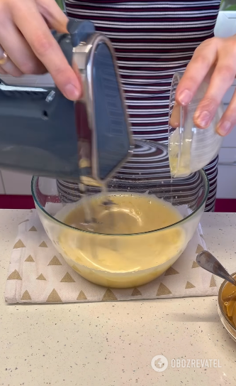 Caramel cake with condensed milk: how to make a dessert from simple ingredients