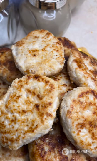 What to add to chicken cutlets so that they are not dry: a recipe for the perfect dish