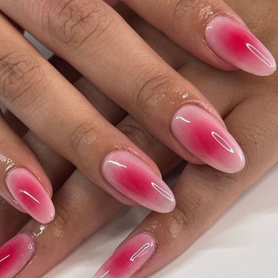 What is an aura manicure and why it never goes out of style. Photo