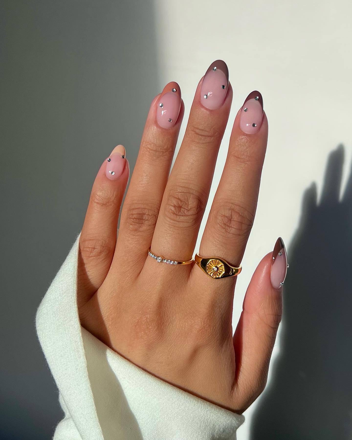 7 French manicure trends that will be everywhere in 2024