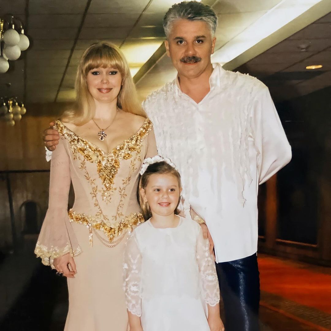 Pavlo Zibrov showed rare photos of his daughter Diana, who turned 27