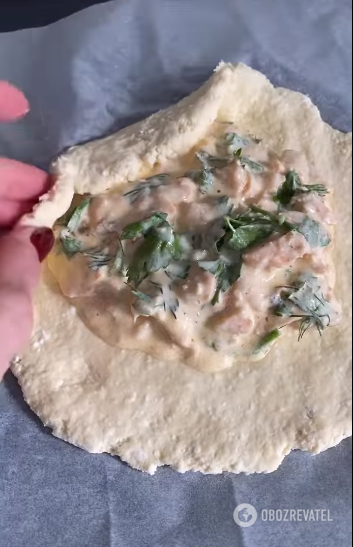 Crispy galette with red fish: what dough to use 