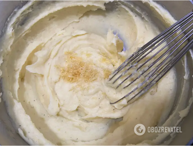 One unusual ingredient will make mashed potatoes unbeatable: we share the secret