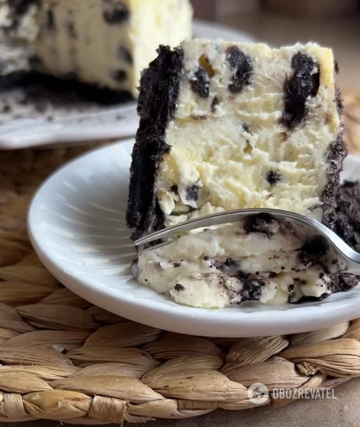 Spectacular Oreo cheesecake instead of dough cakes: it's easy to make