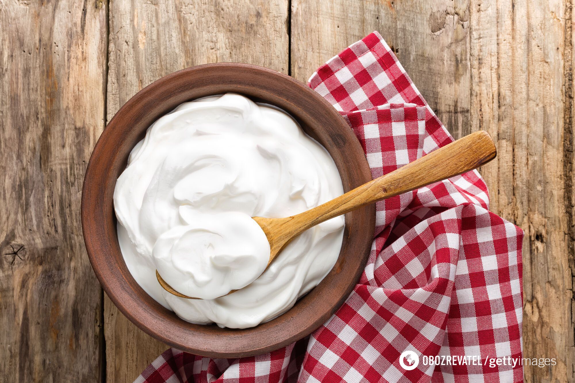 How to choose high-quality and natural sour cream