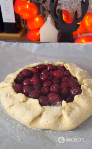 Cherry galette on cottage cheese dough: a dessert for those who can't wait for spring