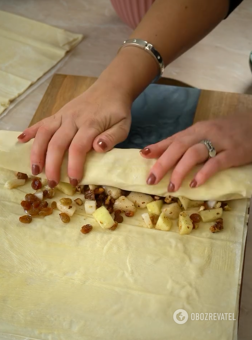 Lazy strudel for tea without rolling out the dough: what to make