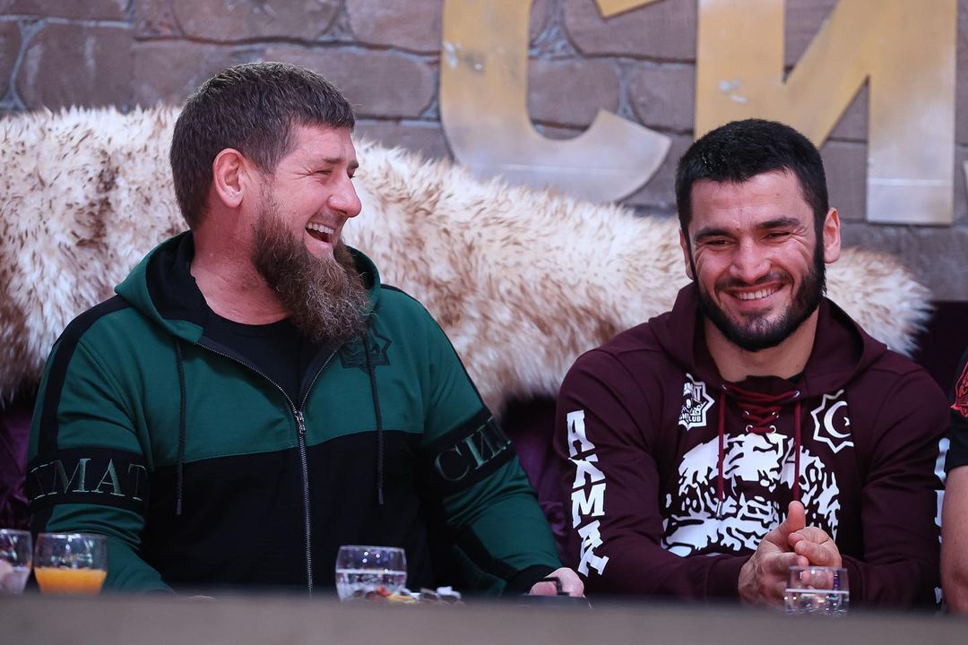 ''I hate it'': coach of Kadyrov's fan throws a tantrum over Ukrainian boxer's championship fight