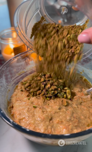 Pistachio carrot cupcake: how to make a delicious and very delicate dessert