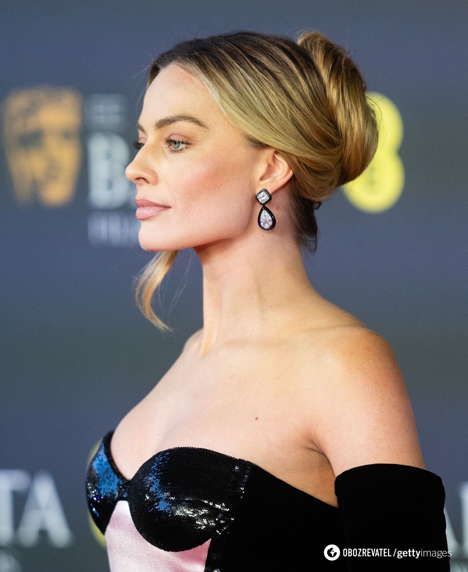 5 most spectacular looks of Margot Robbie in which she came for an award, but others won