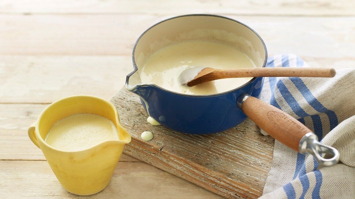 What to add to the sponge cake dough to prevent it from cracking: one simple ingredient