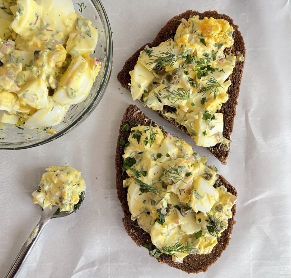 Egg spread without melted cheese