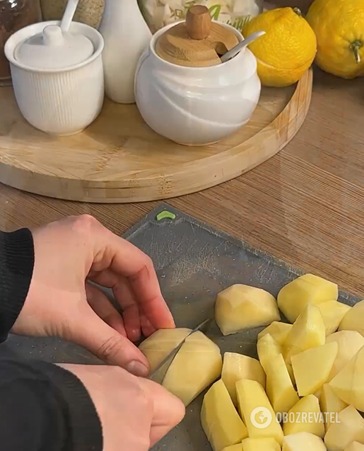 Very satisfying and budget-friendly: how to make a delicious mashed potato casserole for lunch