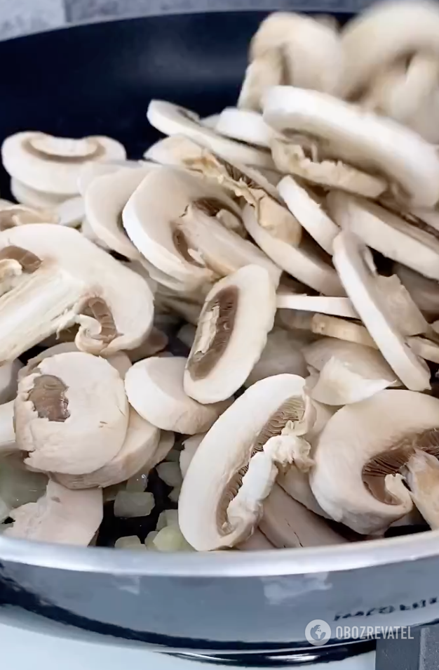Mushrooms with onions