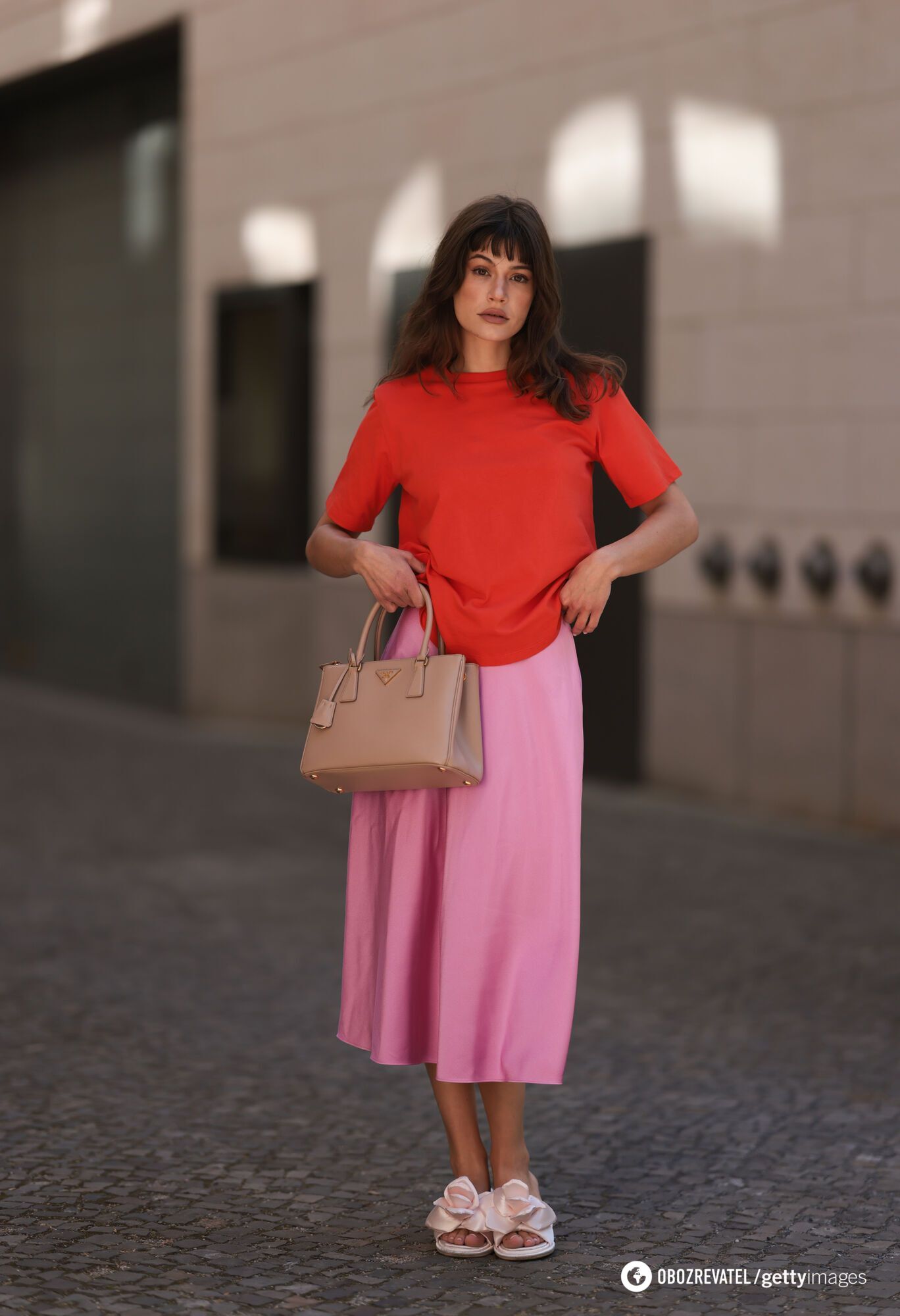 What to wear with midi skirts: 5 stylish combinations that add lightness to the look