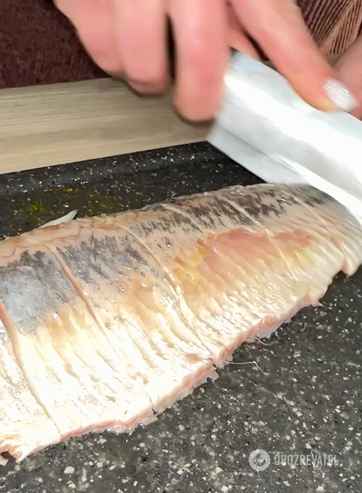 What to marinate herring in: you can eat it in a few hours