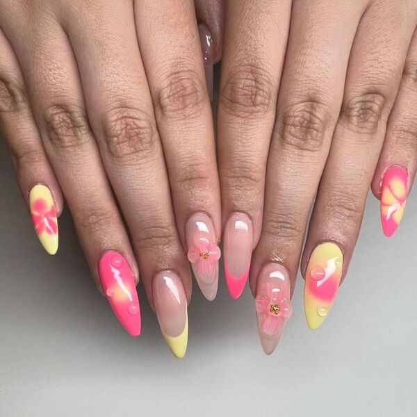 With flowers and hearts. 10 delicate spring manicure ideas that will suit all women