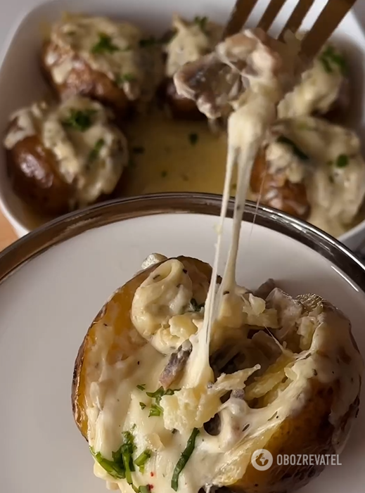 Basic baked potatoes in foil: no need to peel