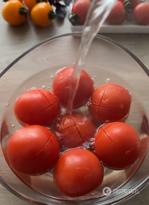 Pomidory z sekretem: jak przygotować efektowną i prostą przystawkę