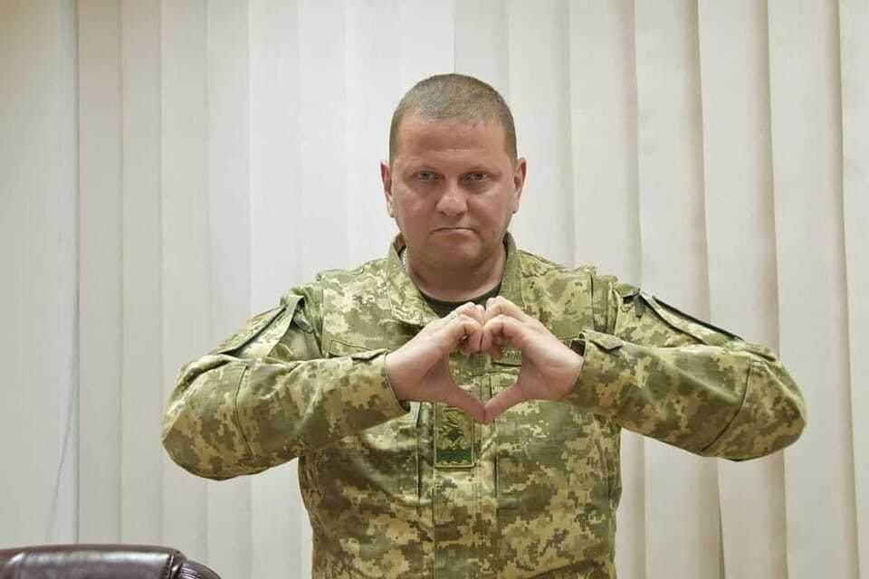 In tears, on his knees, and with a victory sign: the most powerful photos of Valerii Zaluzhnyi that went viral