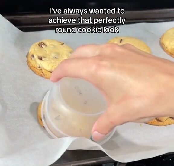 How to make perfectly shaped cookies at home: a simple life hack