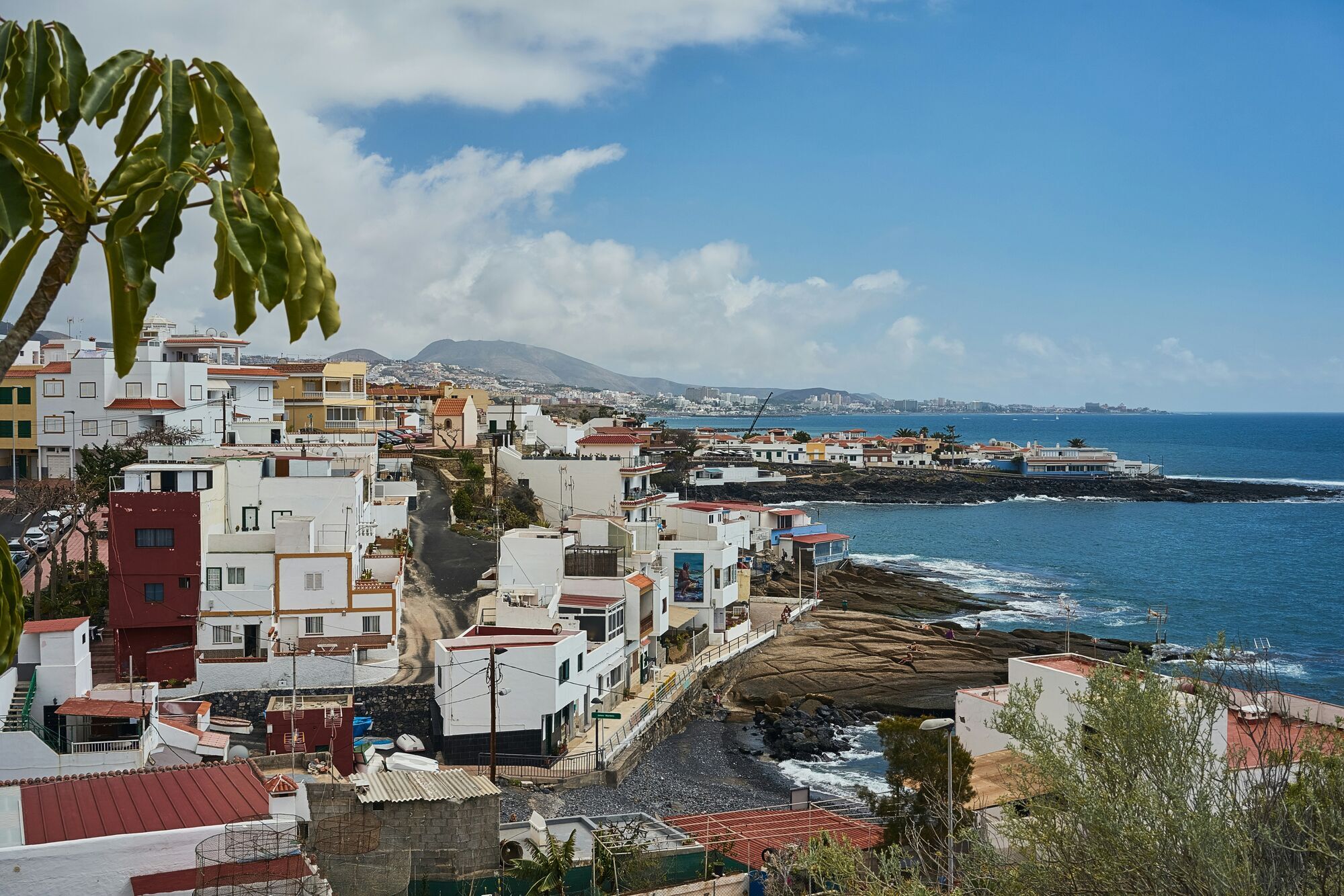 Canary Islands tourists warned of ''shocking scam'' that could ''eat up'' your entire vacation budget
