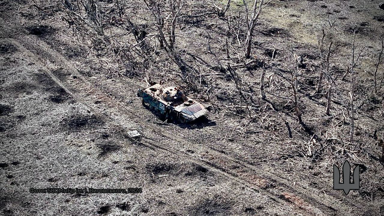 It used to be tanks and armored personnel carriers: General Tarnavskyi showed piles of destroyed Russian scrap. Photo