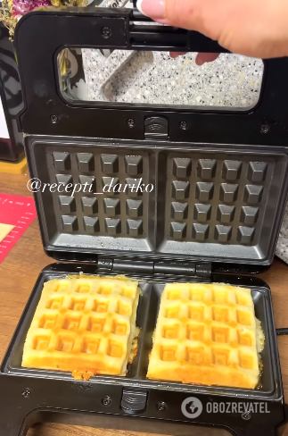 Puff pastry waffles: surprise your family with this simple breakfast dish