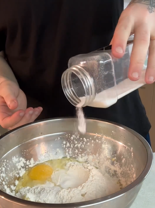 Potatoes and minced meat: how to prepare gnocchi and meatballs for a hearty lunch