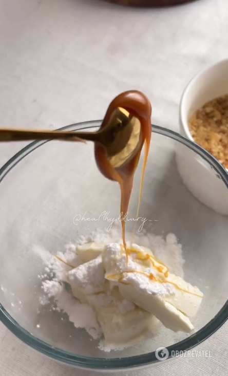 Simple caramel cheesecake without baking in 5 minutes