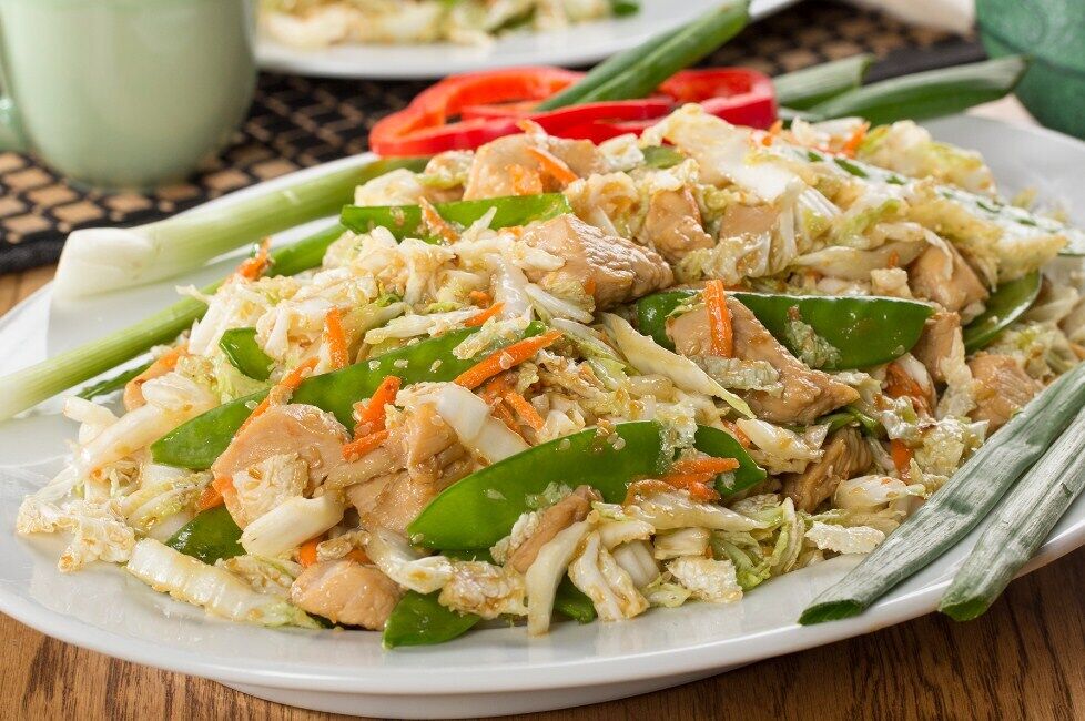 Salad with Chinese cabbage and cucumber