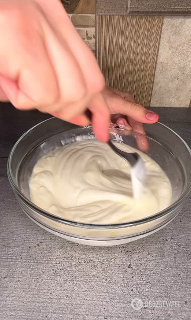 Delicate homemade Philadelphia cream cheese: you will need only 4 ingredients