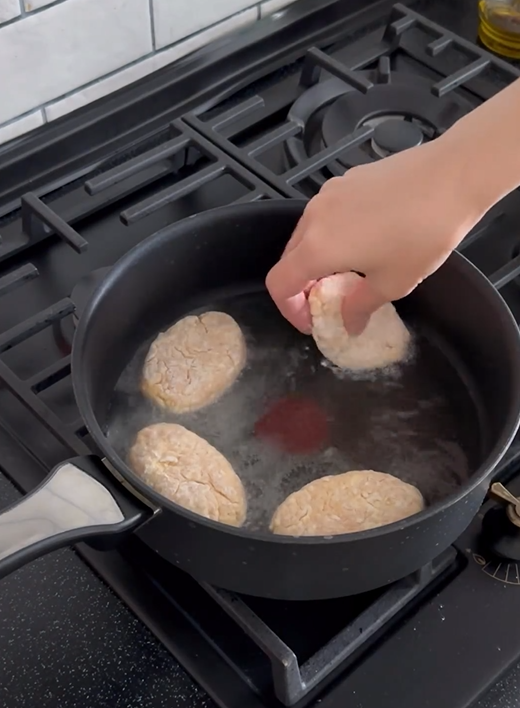 Chicken zrazy with processed cheese and boiled eggs: perfect for dinner