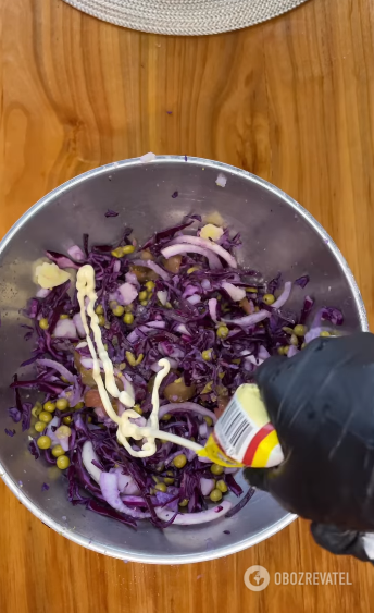 Jaką smaczną sałatkę zrobić z fioletowej kapusty: opcja przyjazna dla budżetu