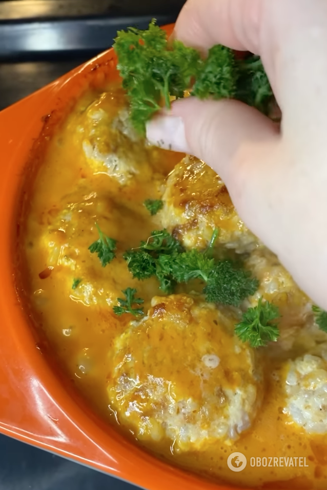 Ready-made meatballs with herbs