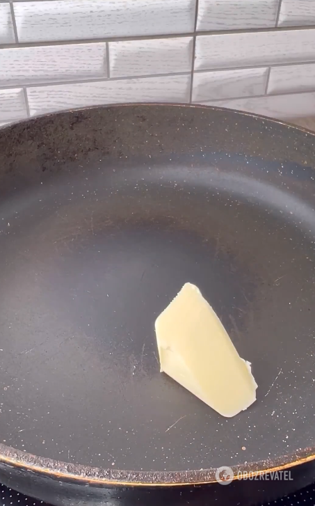 Better than boiled: how to fry dumplings in a pan to make them delicious