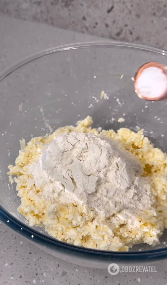 Elementary cottage cheese buns that always turn out to be fluffy: you can eat them instead of bread