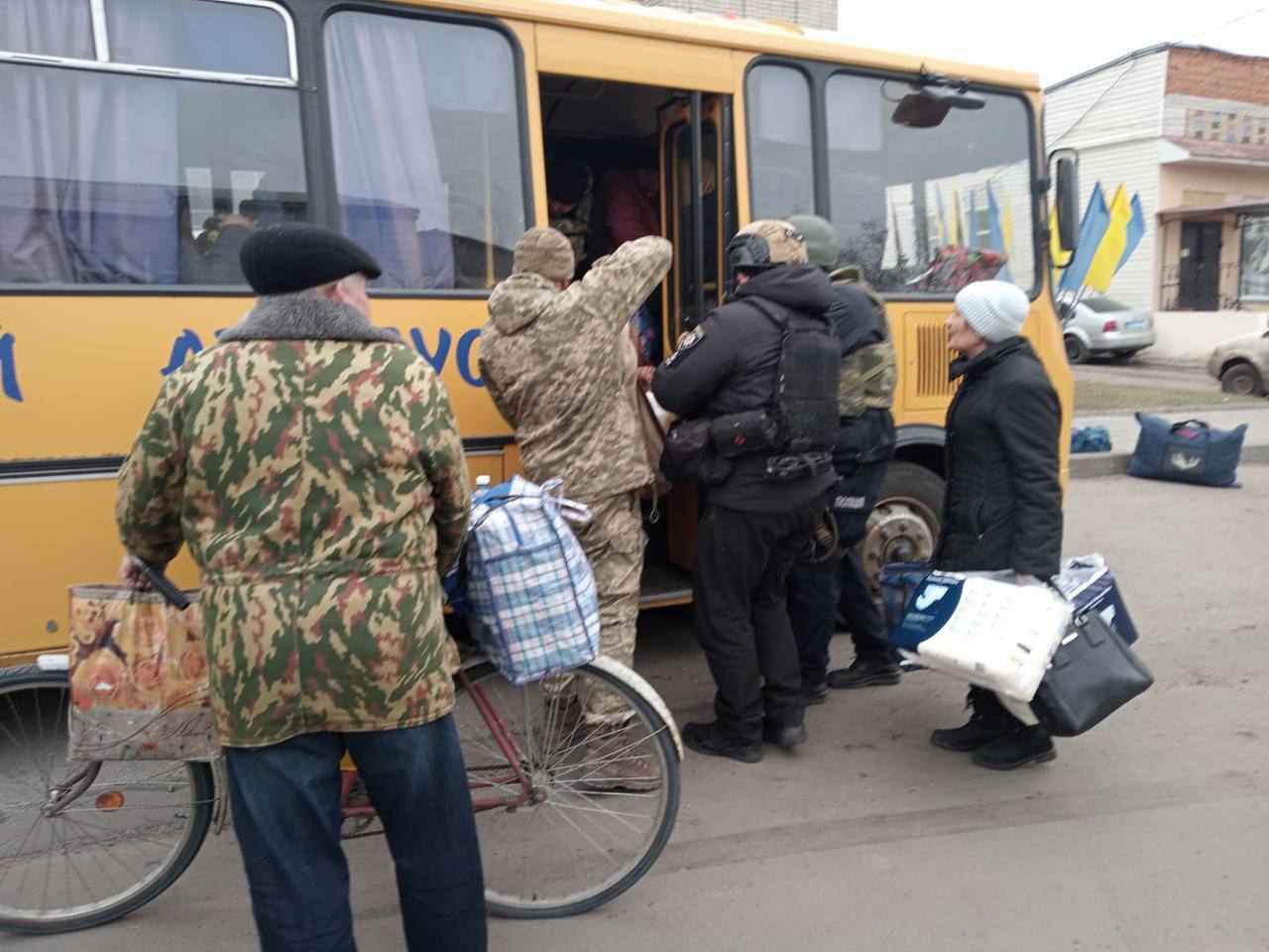 Almost 200 people evacuated from the border areas of Sumy region. Photo