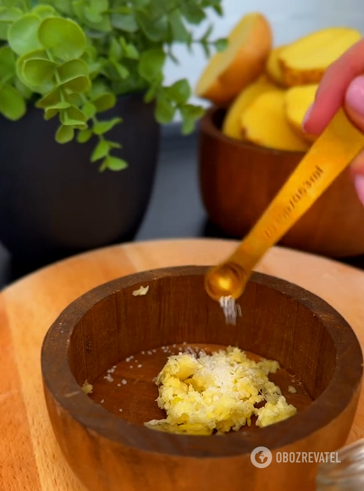 Tastier than rustic: crispy and golden potatoes with cheese in the oven