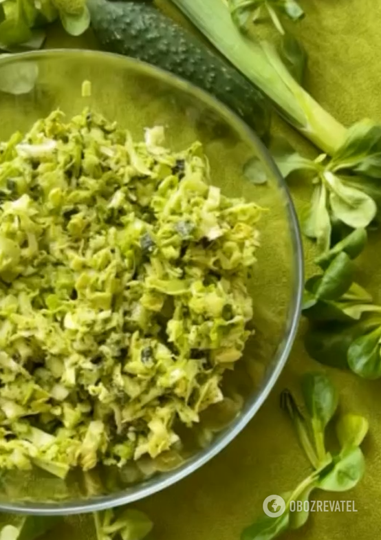 Young cabbage spring salad: what to dress with instead of mayonnaise