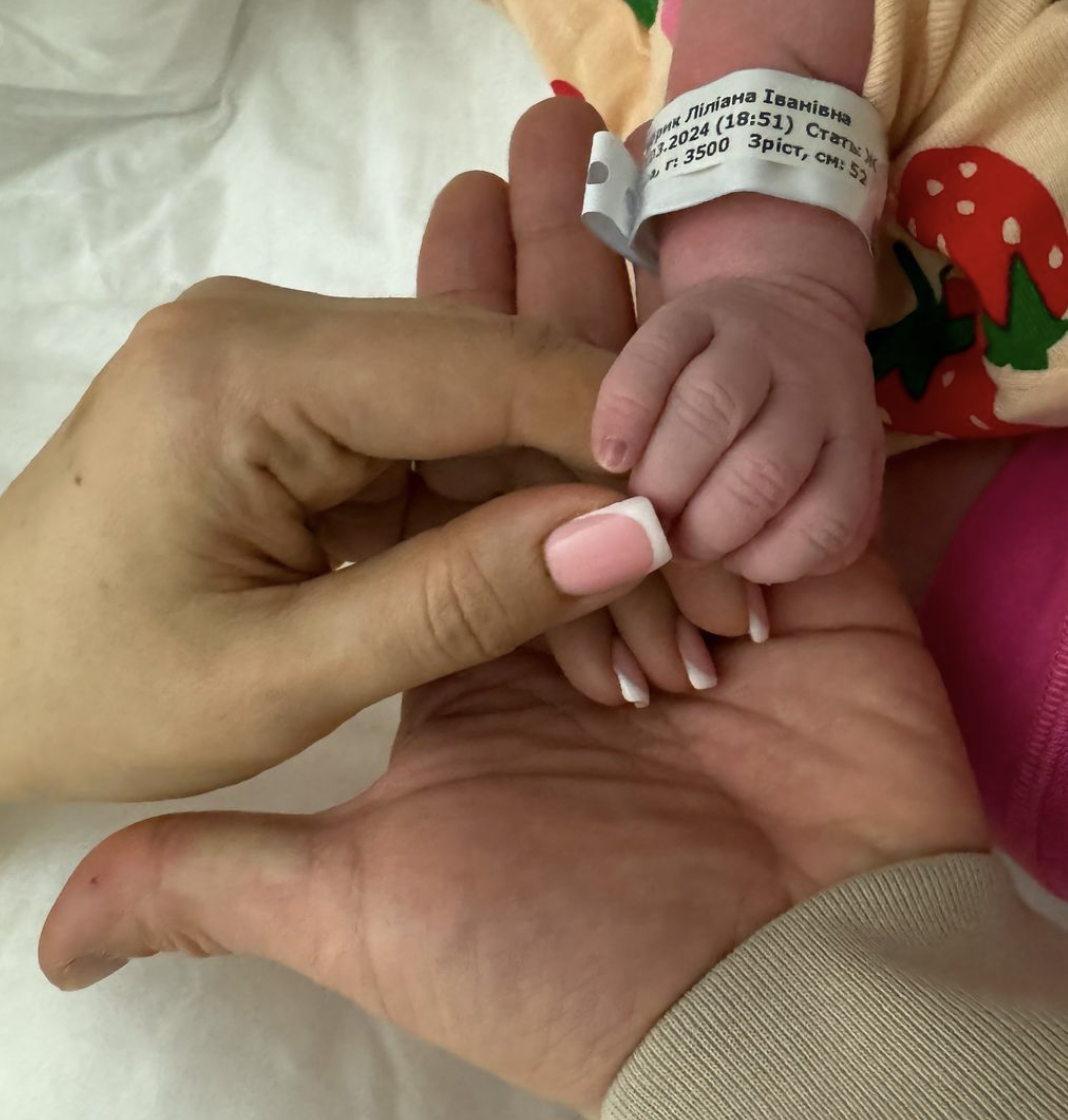 Host Lilia Rebryk and choreographer Andriy Dykyi became parents for the third time and showed photos from the hospital: how they named their daughter