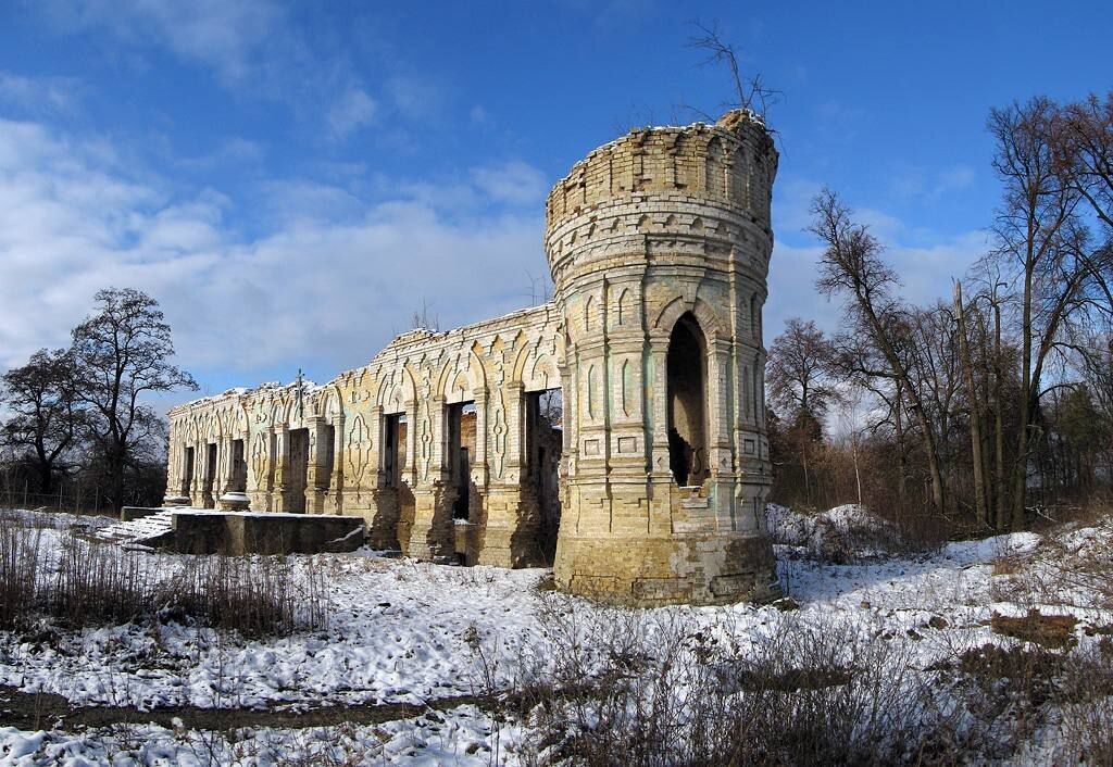 Its first owner went crazy: there is a XIX-century building near Kyiv that is shrouded in mystery. History and photos