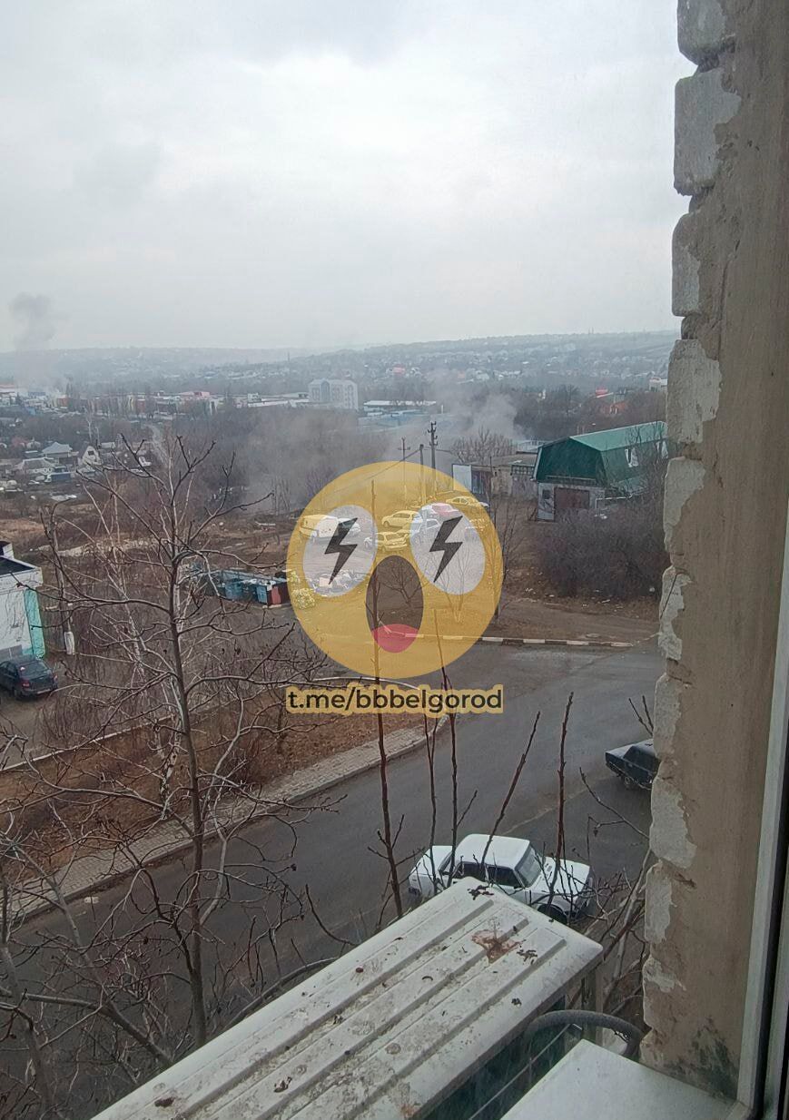 Spalone samochody i słupy dymu: eksplozje w Biełgorodzie po próbie zestrzelenia celów przez rosyjską armię. Zdjęcia i wideo