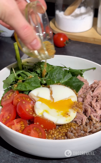 Bowl with buckwheat: if you're tired of ordinary porridge