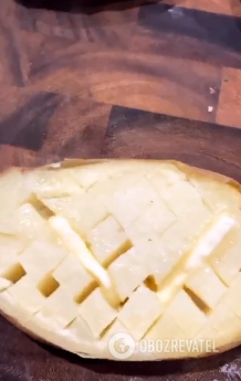 The best way to cook baked jacket potatoes: a chef explains how to create a real masterpiece in 10 minutes