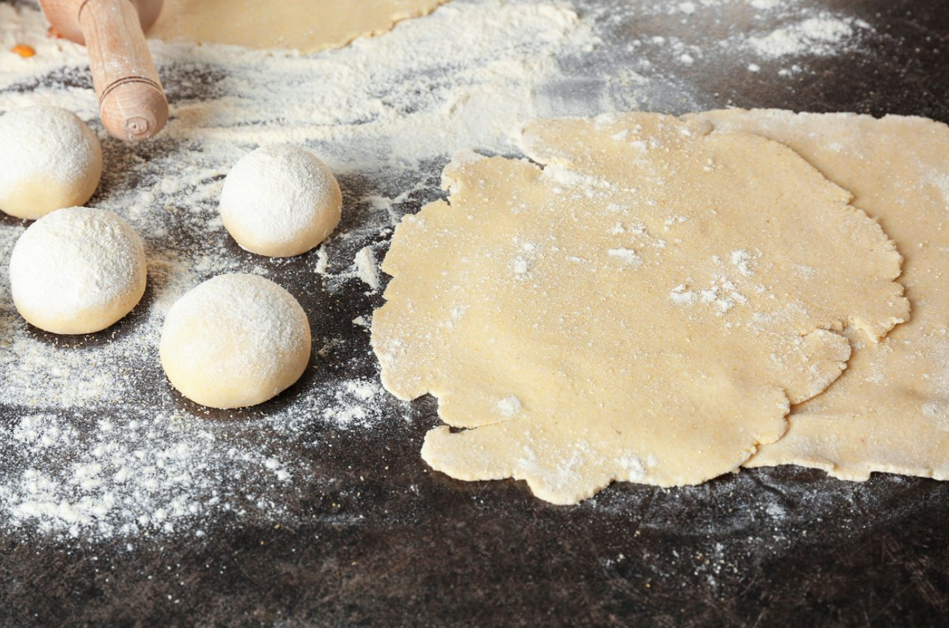 Dough without yeast and eggs for pita bread