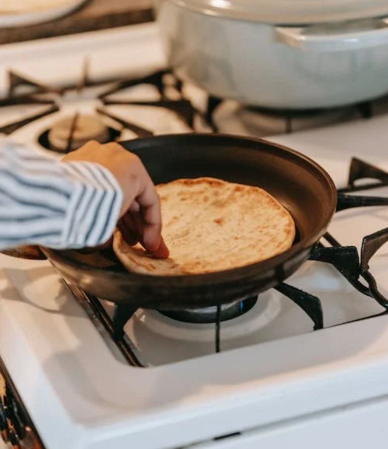 How to cook pita bread in a pan