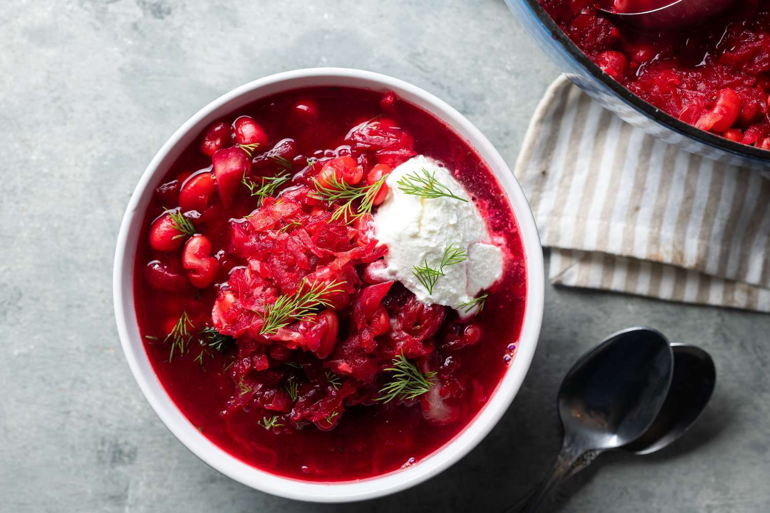 Never add these ingredients to borscht: the dish will turn out unpalatable